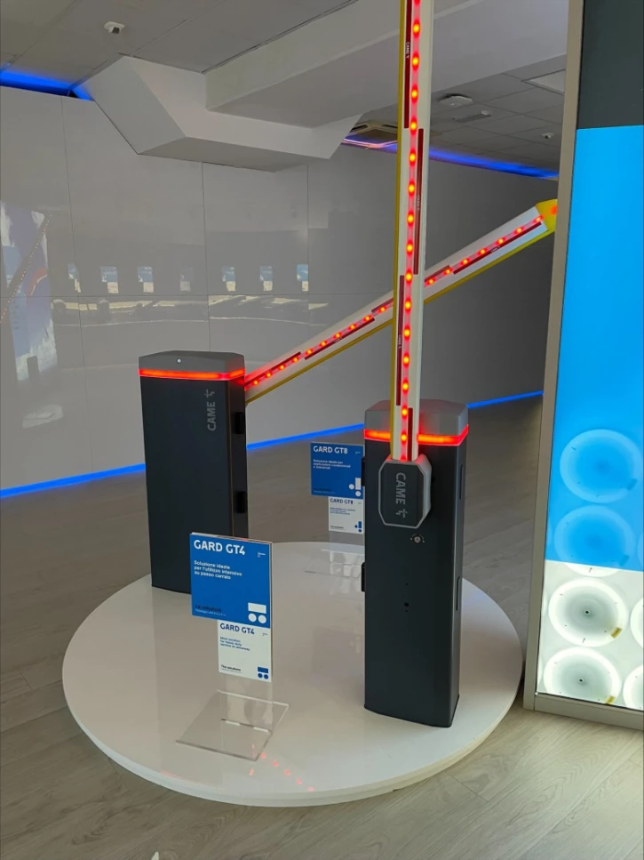 Шлагбаум автоматичний Came GARD GT4 Graphite фото 3