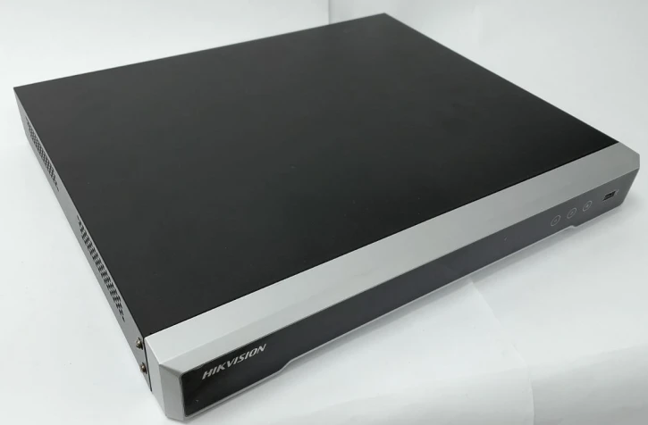 (Уцінка) Мережевий IP відеореєстратор Hikvision DS-7616NI-K2/16P фото 6
