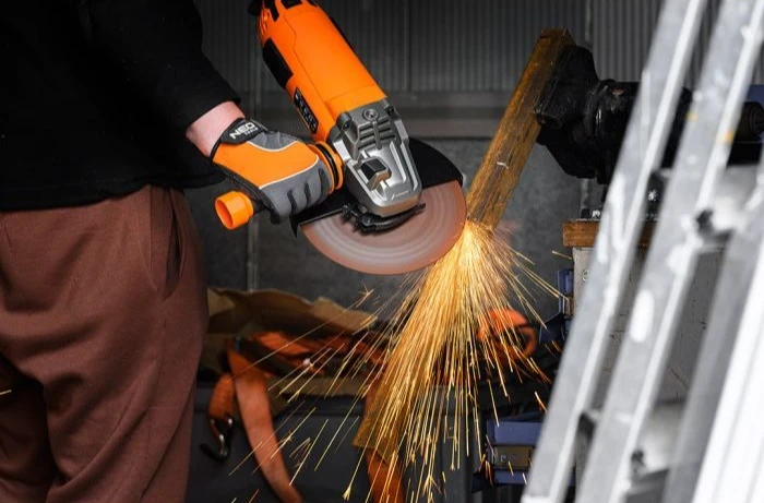 Угловая шлифмашина (болгарка) Neo Tools 3000 Вт, 230 мм (04-715) фото 8