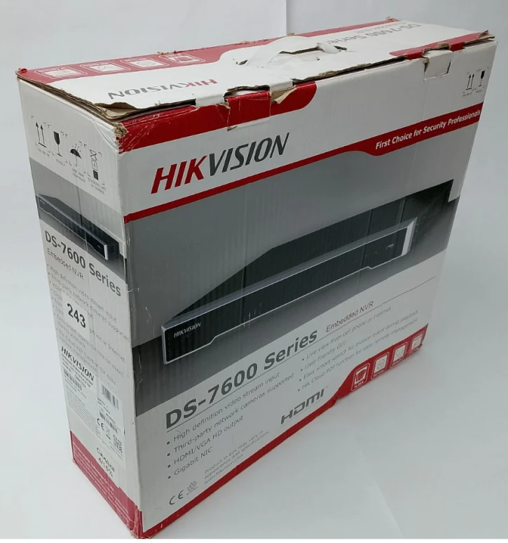(Уцінка) Мережевий IP відеореєстратор Hikvision DS-7616NI-K2/16P фото 2