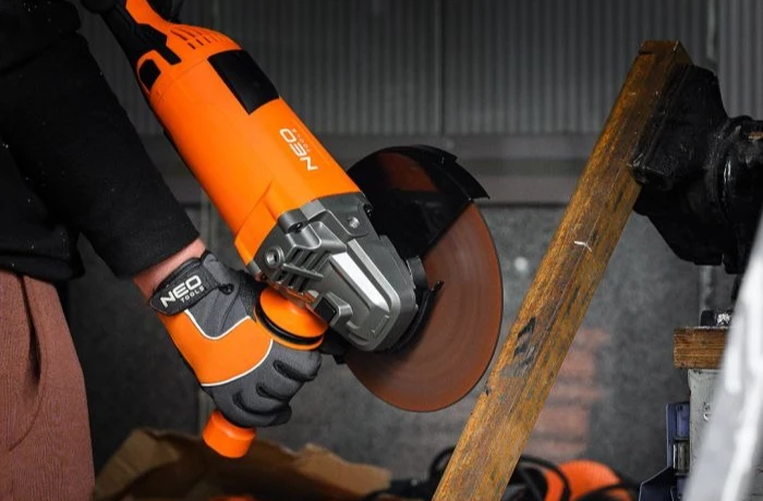 Угловая шлифмашина (болгарка) Neo Tools 3000 Вт, 230 мм (04-715) фото 9