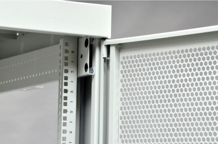 Шафа підлогова CMS 19" 42U, 610х1055 мм сіра (UA-MGSE42610MPG) фото 5