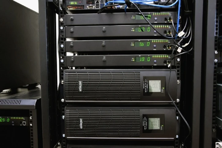 ДБЖ EnerGenie EG-UPSRACK-12 2000VA фото 6