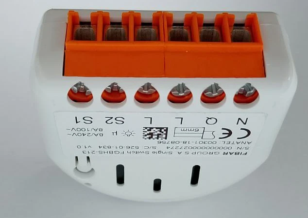 (Уценка) Релейный выключатель со счетчиком электроэнергии Fibaro Single Switch для Apple HomeKit (FGBHS-213) фото 7