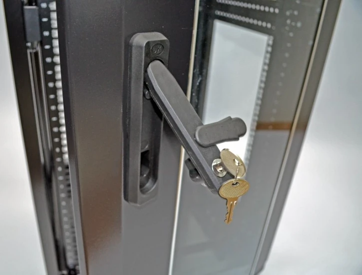 Шафа підлогова CMS 19 "28U, 610 х 675 мм чорна фото 5