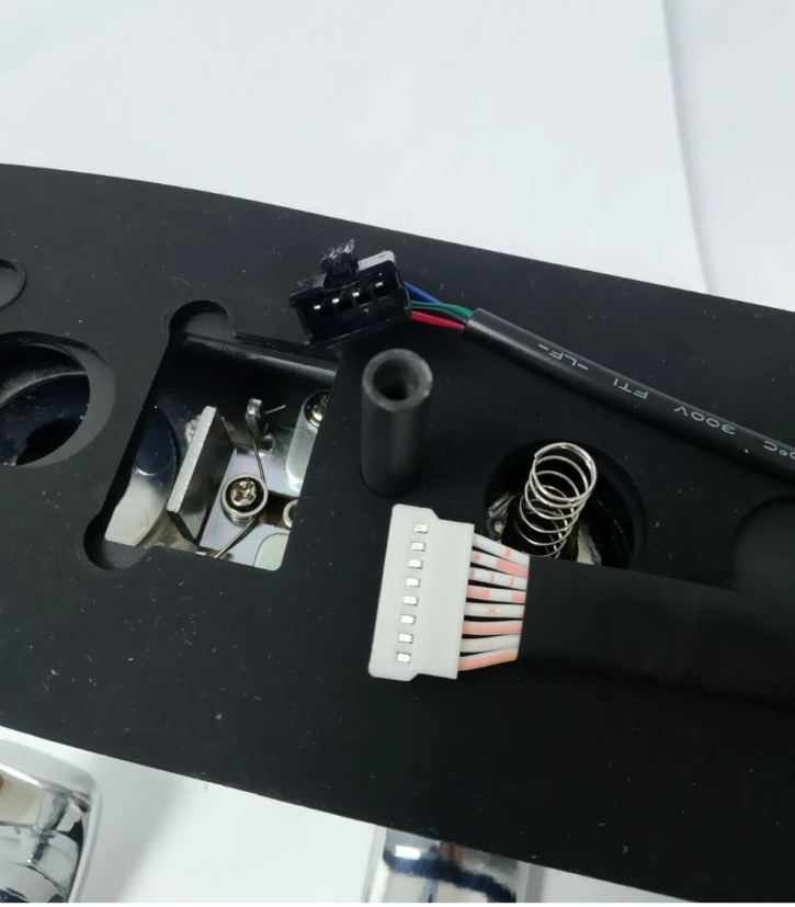 (Уценка) Замок по отпечаткам пальцев ZKTeco TL400B фото 6