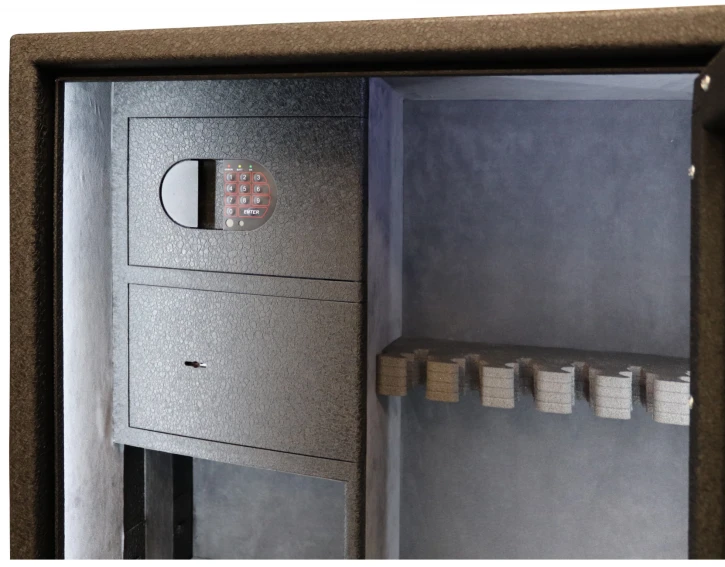 Сейф для оружия Griffon GG.640.E BLACK.CR фото 8