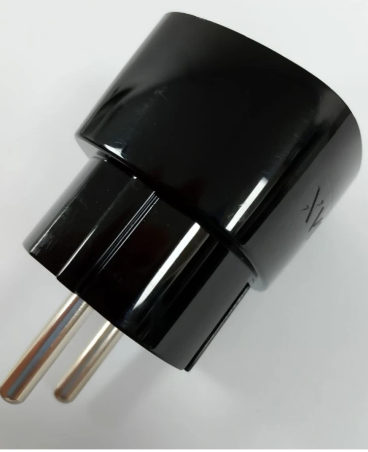 (Уцінка) Радіокерована розумна розетка з лічильником енергоспоживання Ajax Socket Black фото 4