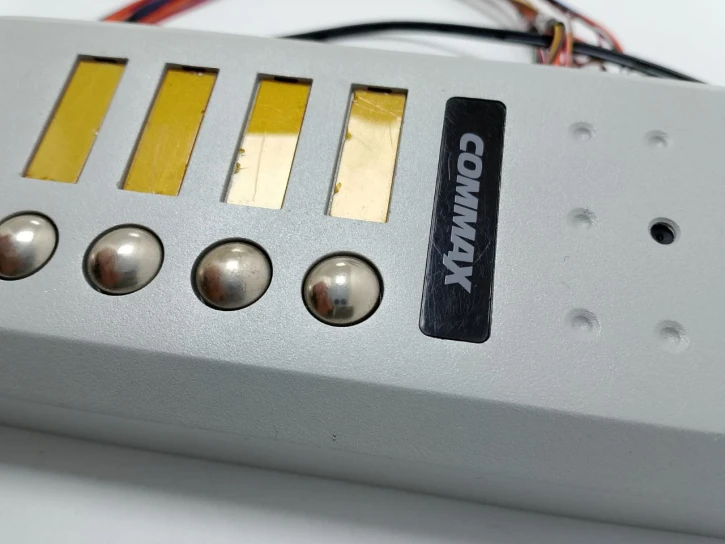 (Уценка) Вызывная панель Commax DRC-4DB White фото 3