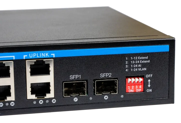 PoE комутатор SEVEN P-73224G-2SFP фото 2