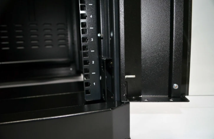 Шкаф напольный CMS 19" 45U, 610х865 мм черный (UA-MGSE4568MB) фото 8