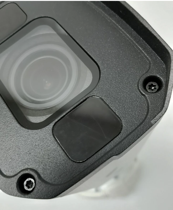 (Уценка) IP-видеокамера уличная Uniview IPC2324SS-DZK фото 4