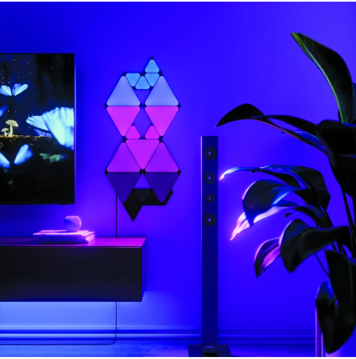 Дополнительные панели Nanoleaf Shapes Ultra Black Mini Triangles Expansion Pack, Apple Homekit - 10 шт. (NL48-1101TW-10PK) фото 2