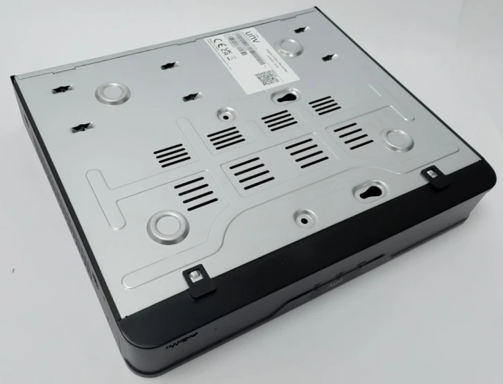 (Уценка) Мультигибридный видеорегистратор Uniview XVR301-16G3 фото 6